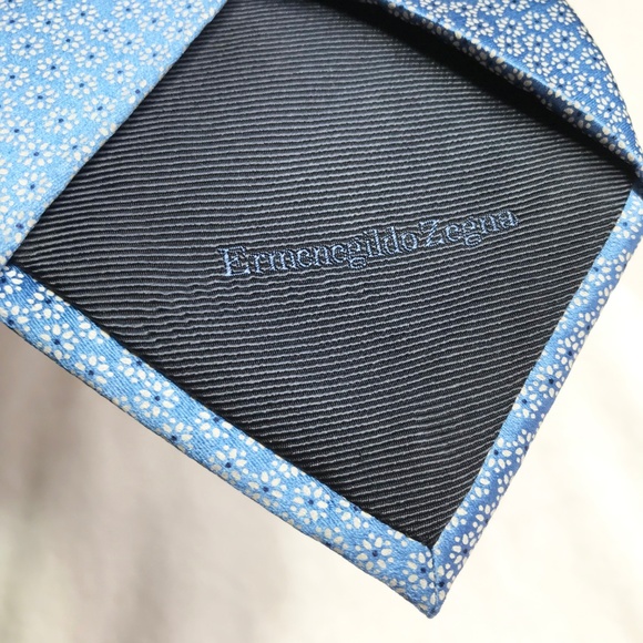 Ermenegildo Zegna Tie FLOWER POWER Blue pattern - Picture 8 of 8